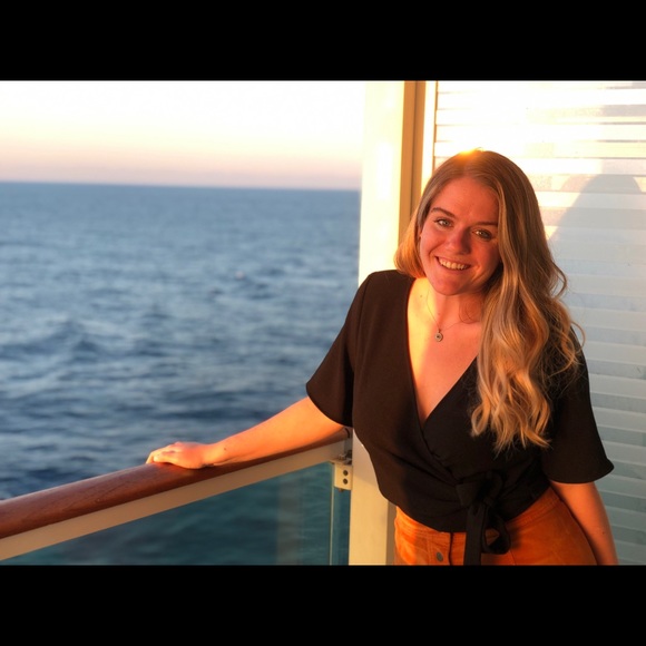 Meet Your Posher, Ciara! - Picture 1 of 1